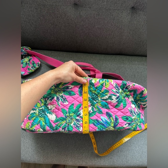 VERA BRADLEY Medium Traveler Bag Carry On Tote - Tropical Paradise Pink - Picture 7 of 10